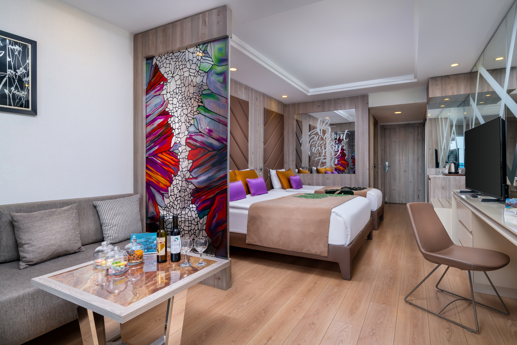 BE TRENDY STANDARD ROOM SIDE SEA VIEW