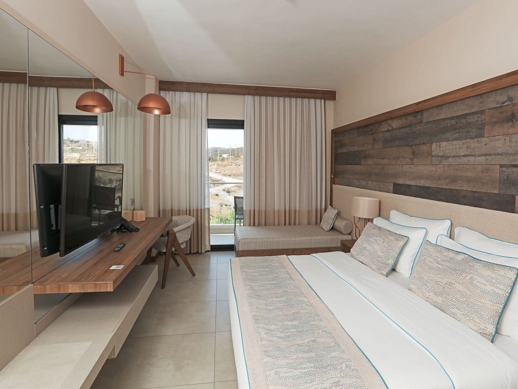 SUPERIOR ODA KARA MANZARALI 