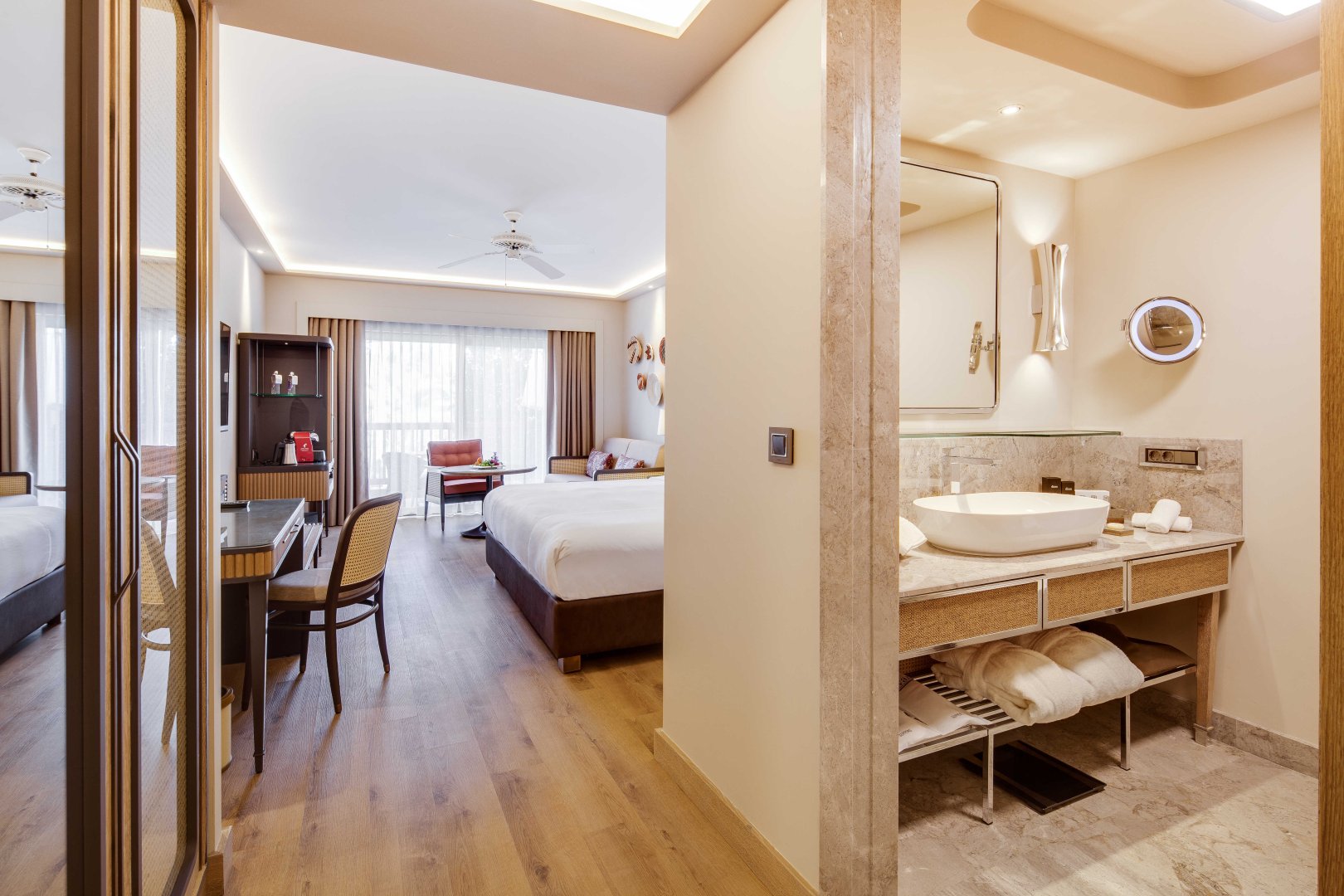 Deluxe Garden View Room