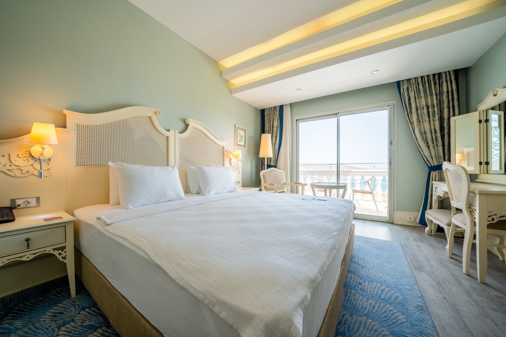 FAMILY SEA VIEW ROOM