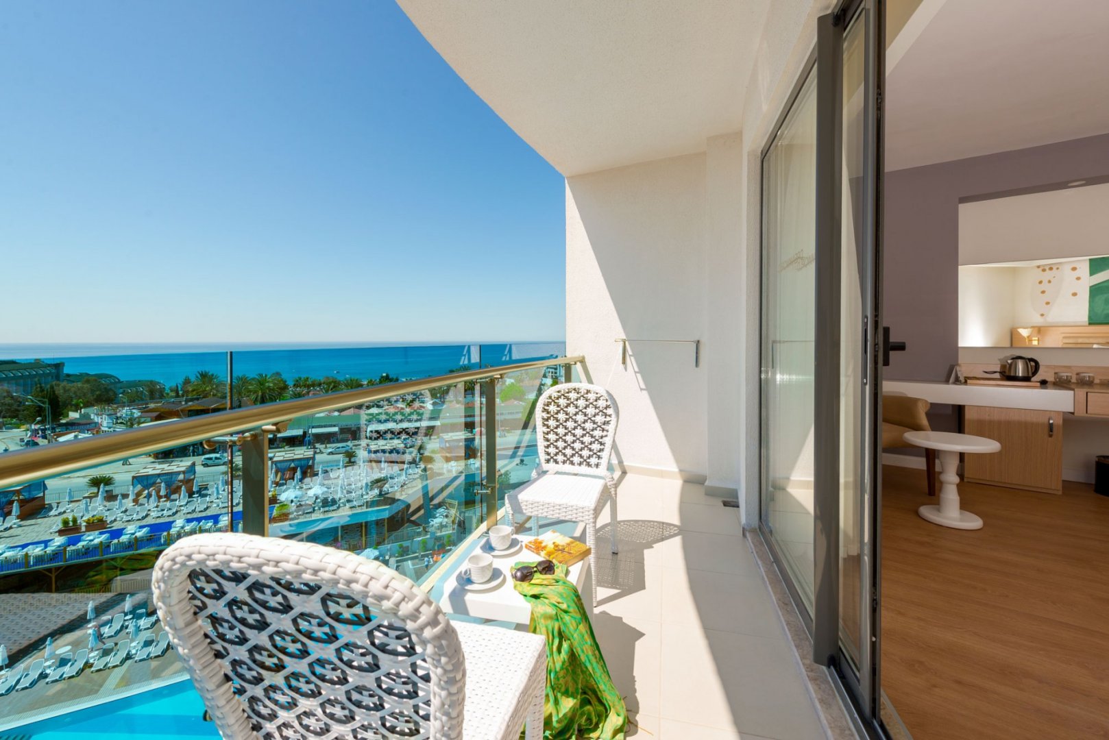 STANDARD ROOM SIDE SEA VIEW