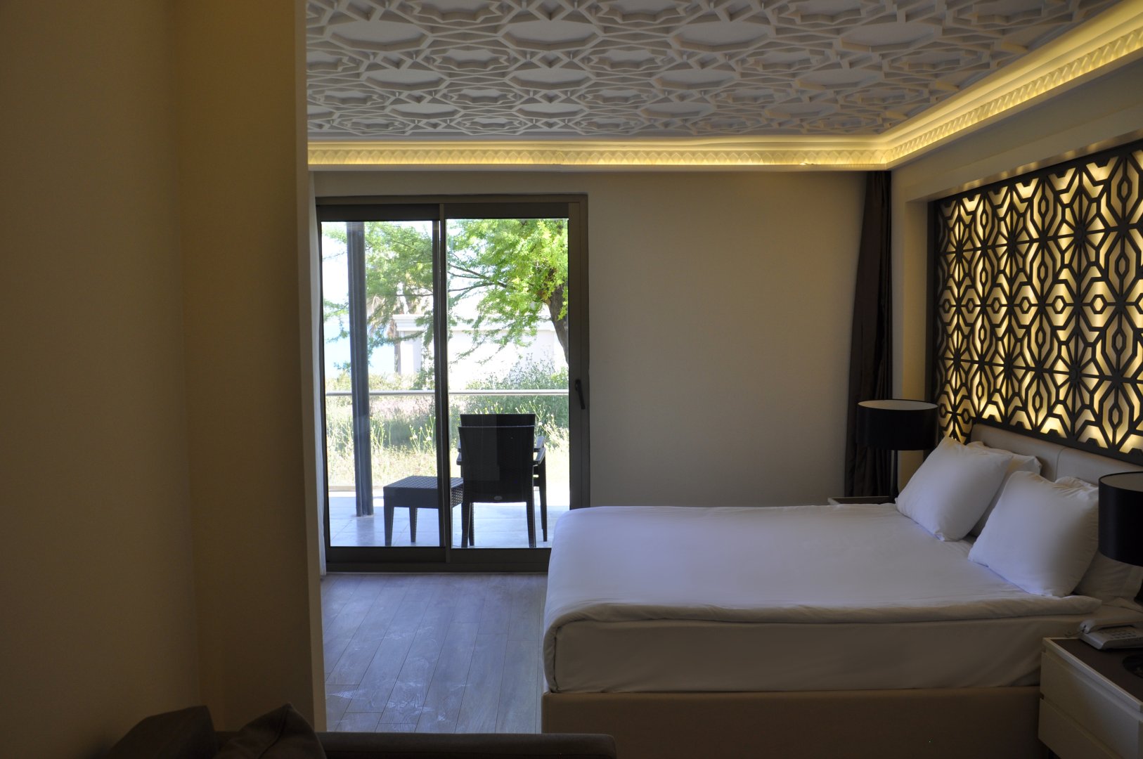 VILLAGE POOL SIDE ROOM