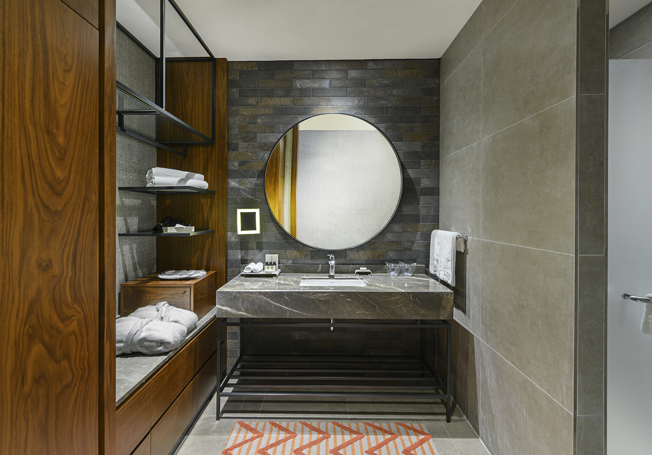 Deluxe Avlu Manzaralı 