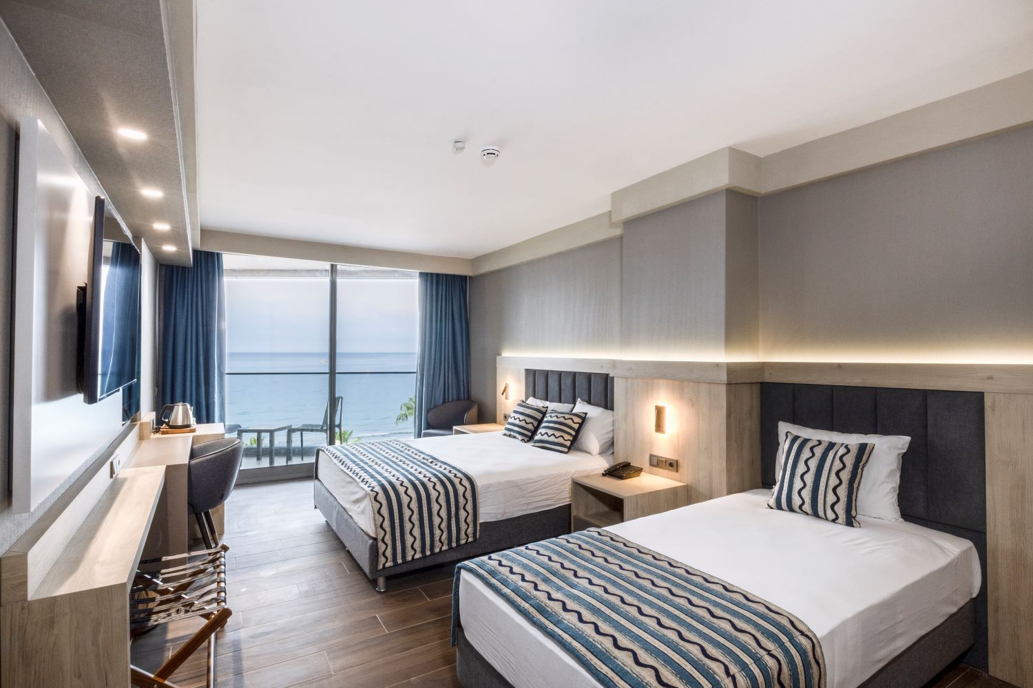 STANDARD ROOM WITH BALCONY