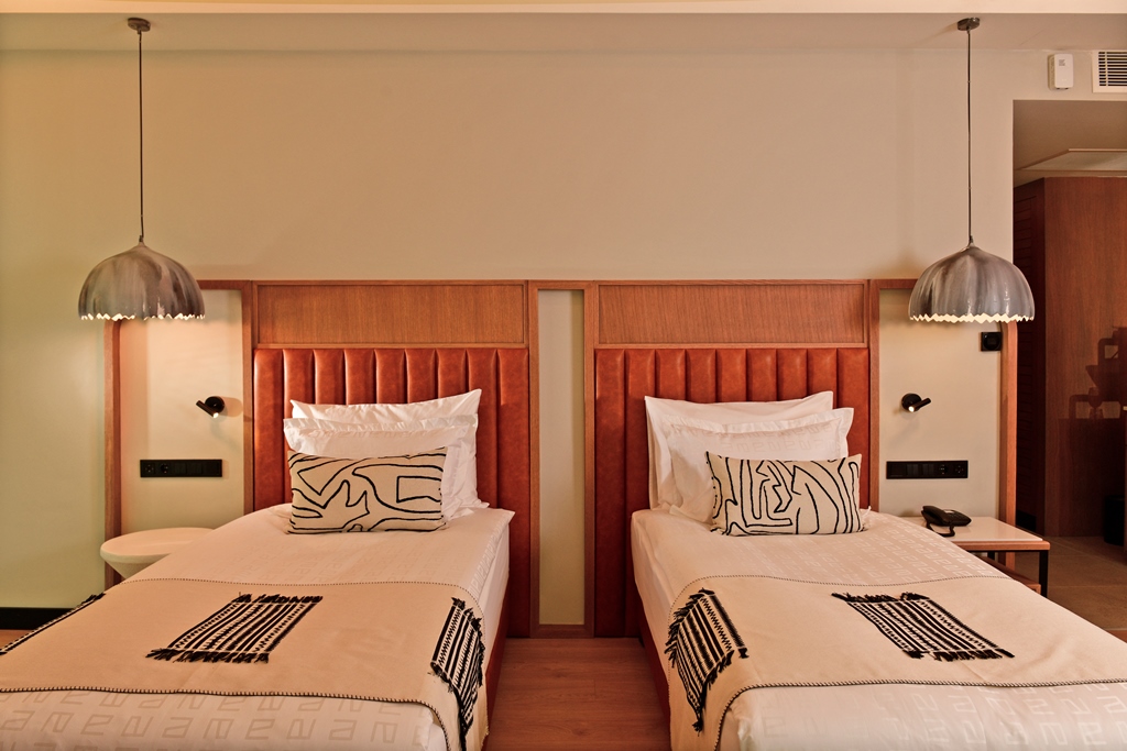 Family Corner Suite ( Sea View )