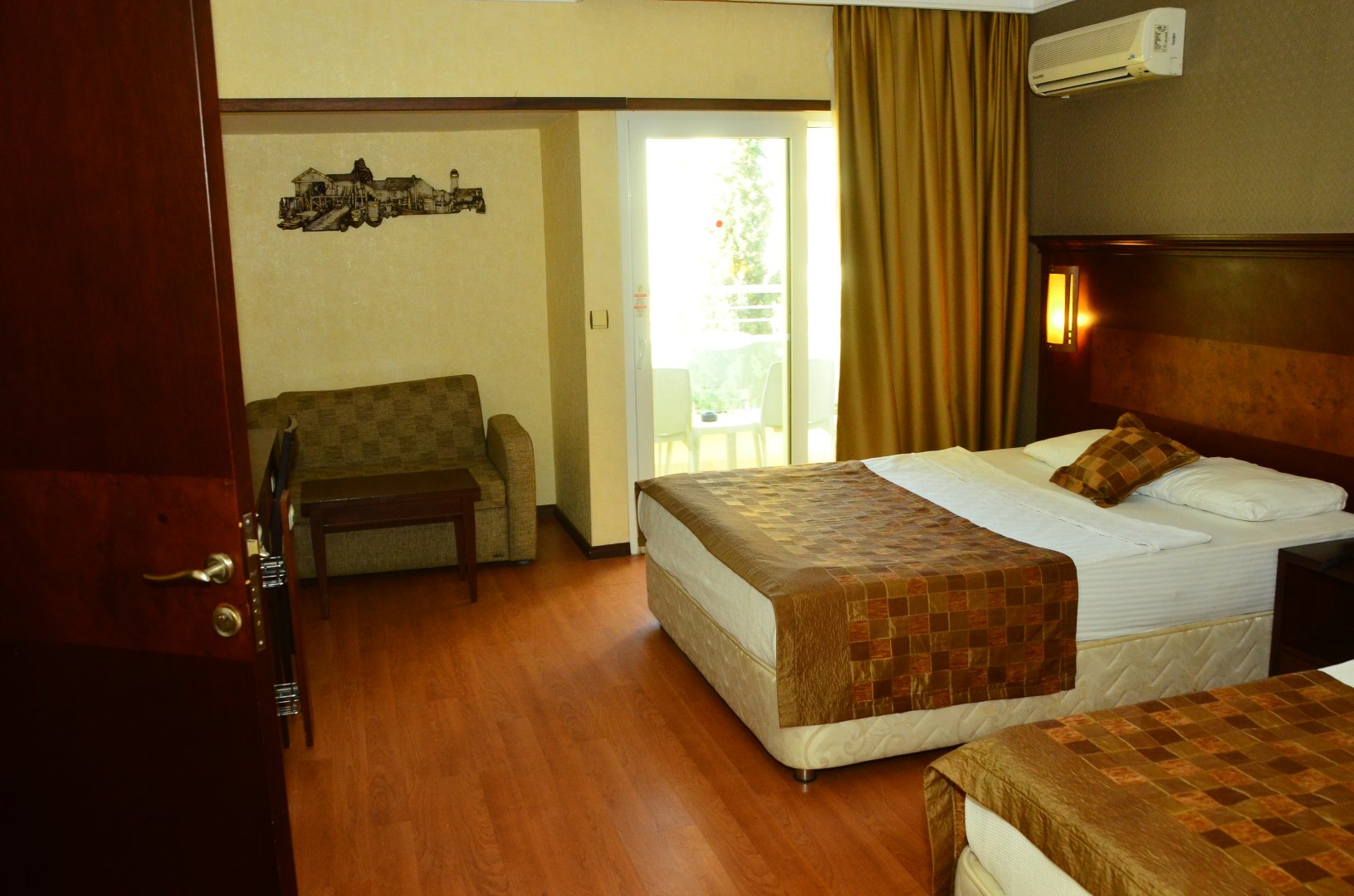 FAMILY ROOM SEA VIEW 