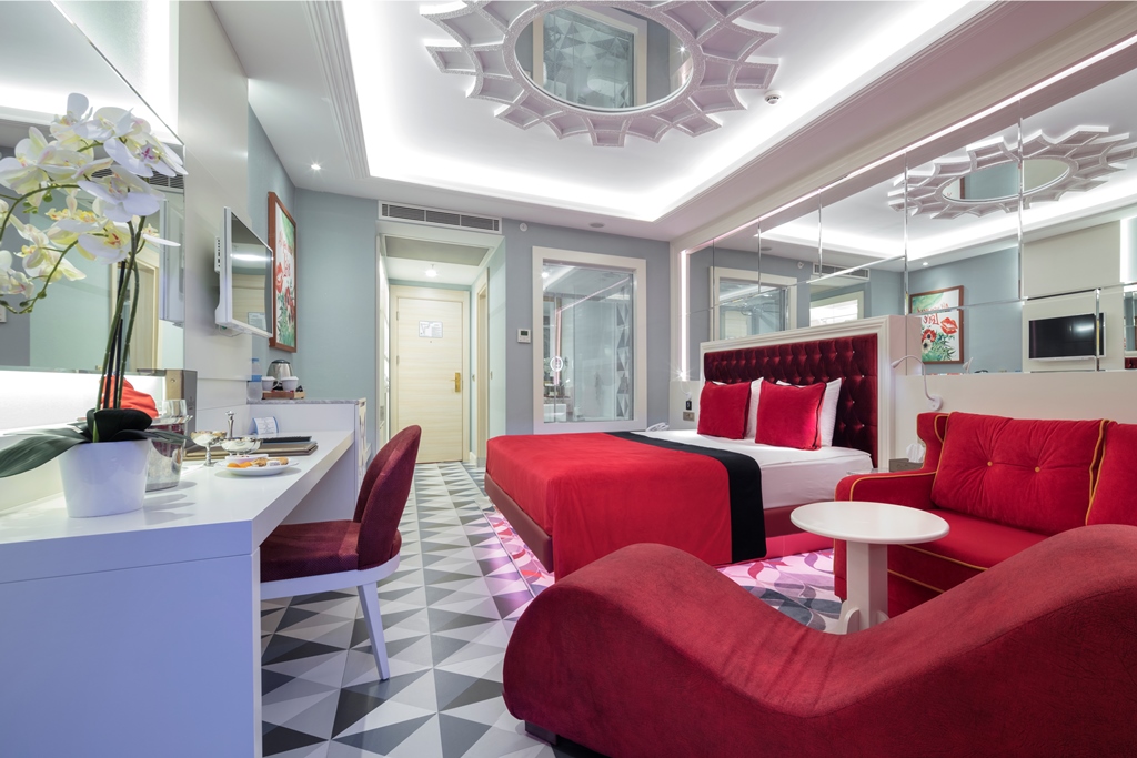 love standard room side sea view