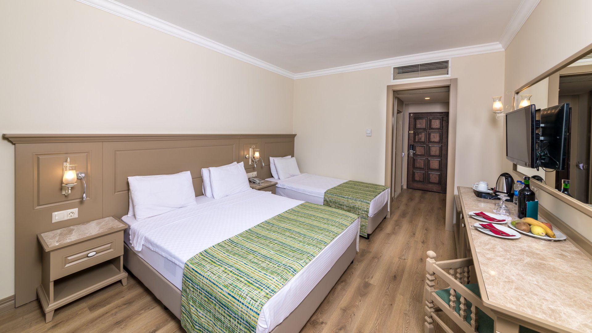 MAINBUILDING LANDVIEW