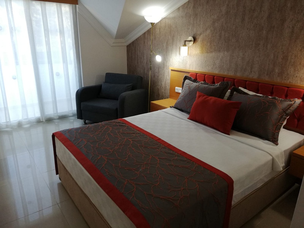 FAMILY CONNECTION ROOM