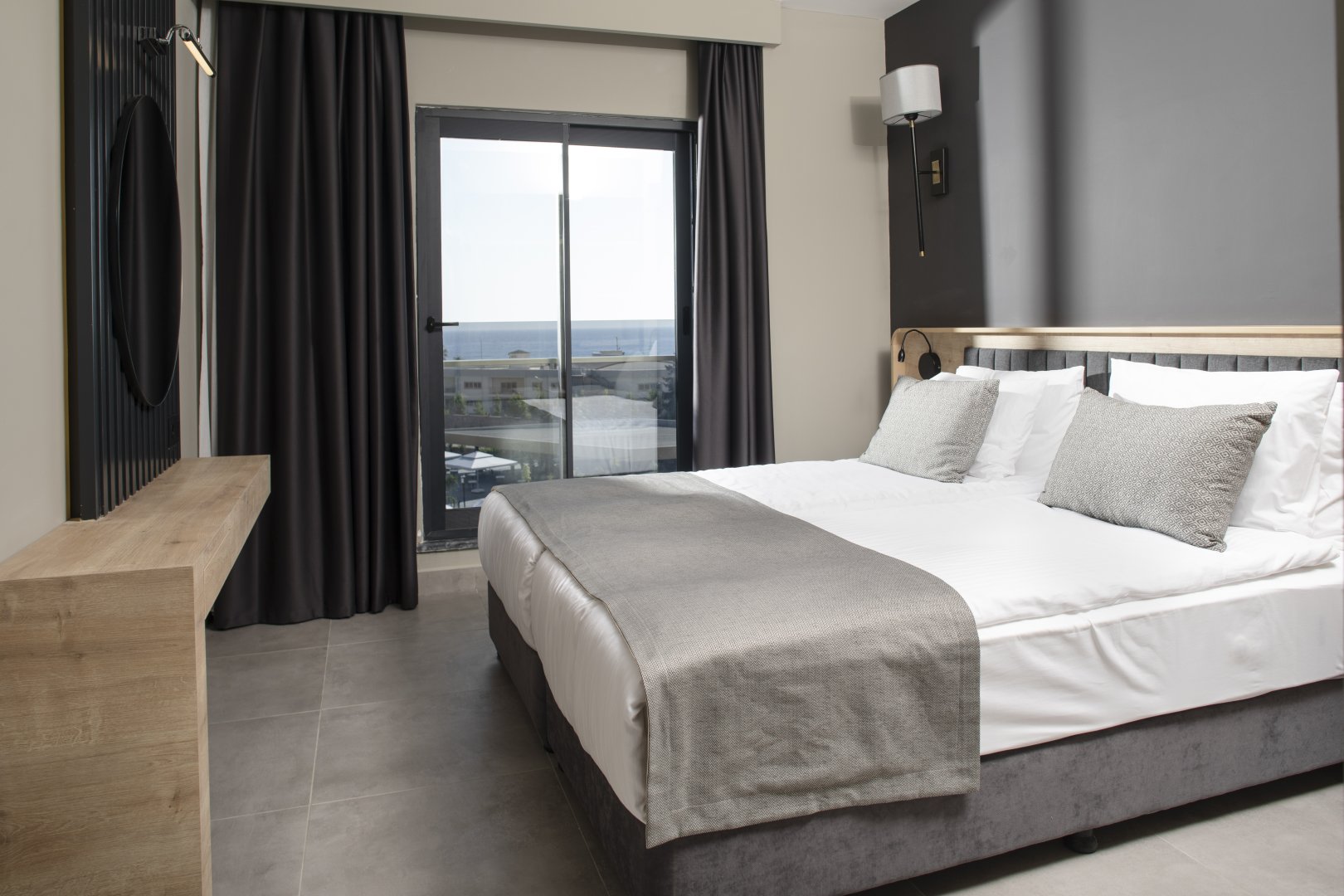 COMFORT 1 BEDROOM LAND VIEW