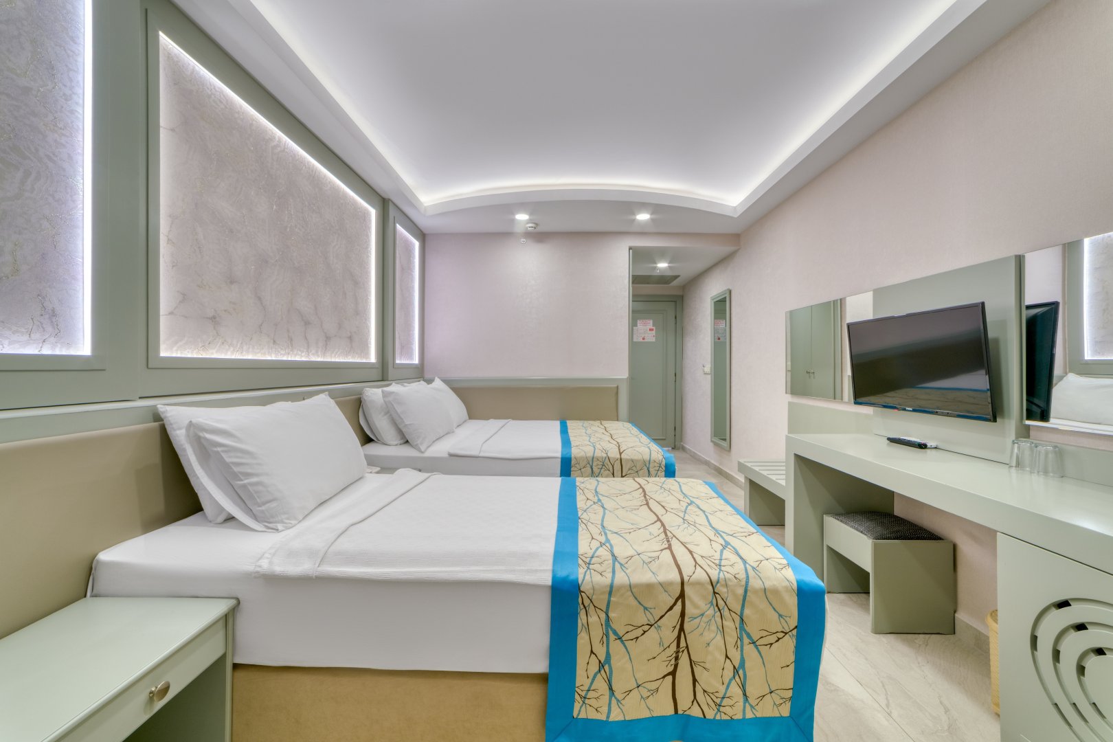 STANDARD ROOM LAND VIEW WITH BALCONY