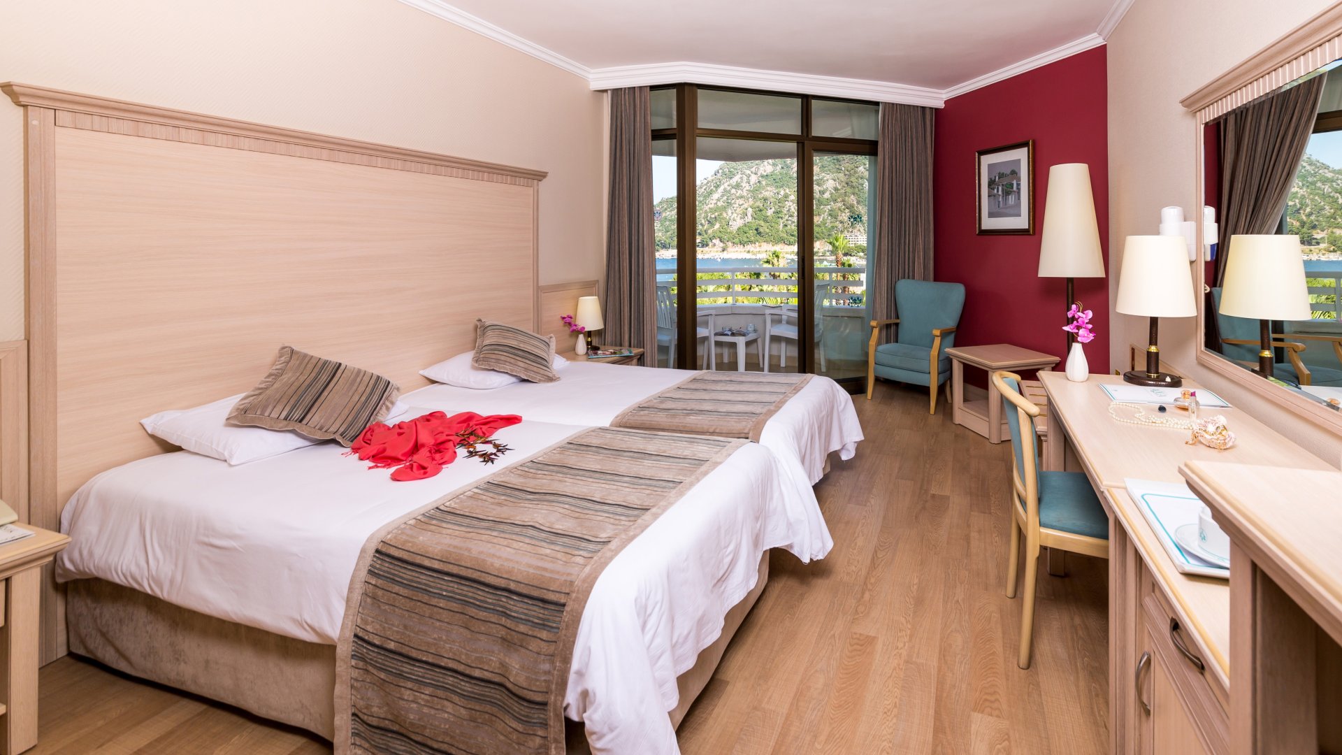 STANDARD LIMITED SEA VIEW ROOM