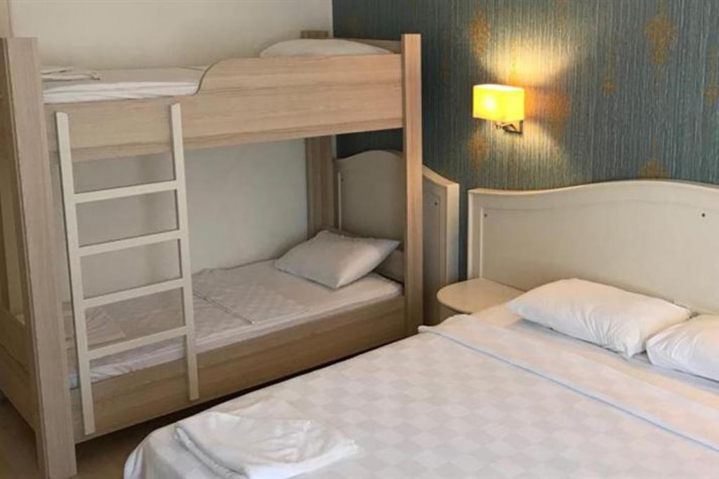 STANDARD BUNKBED ROOM