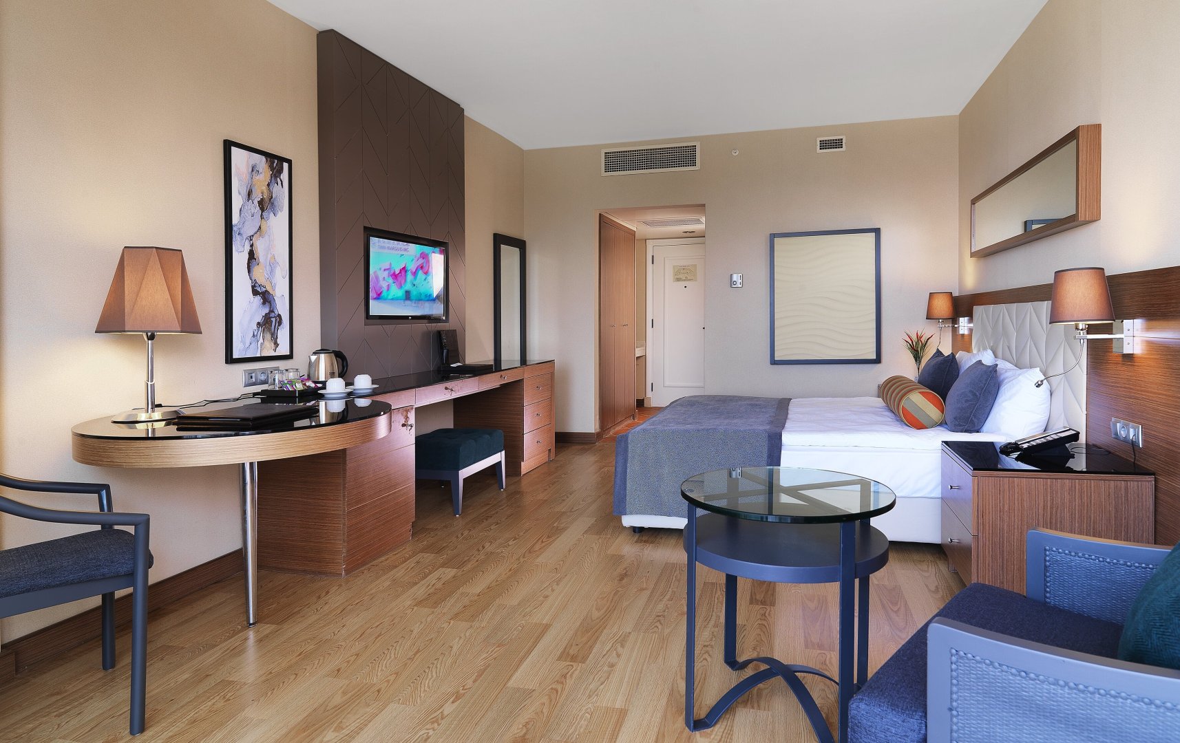 SUPERIOR ROOM LAND VIEW