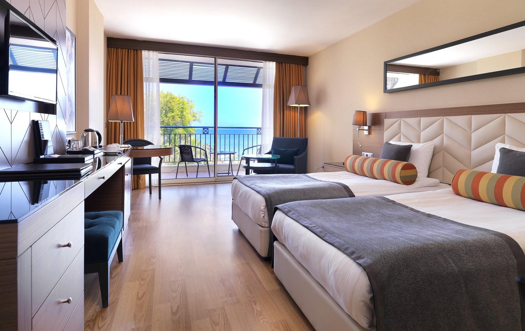 SUPERIOR ROOM SEA VIEW