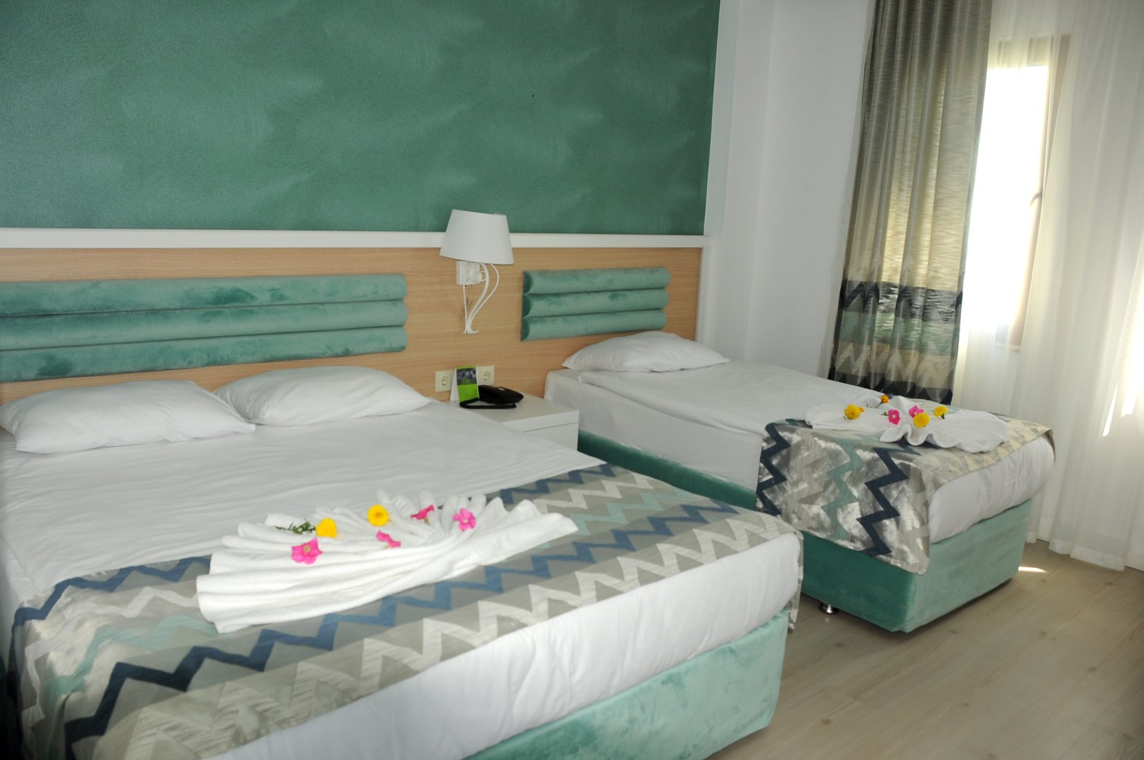 STANDARD ROOM LAND VIEW