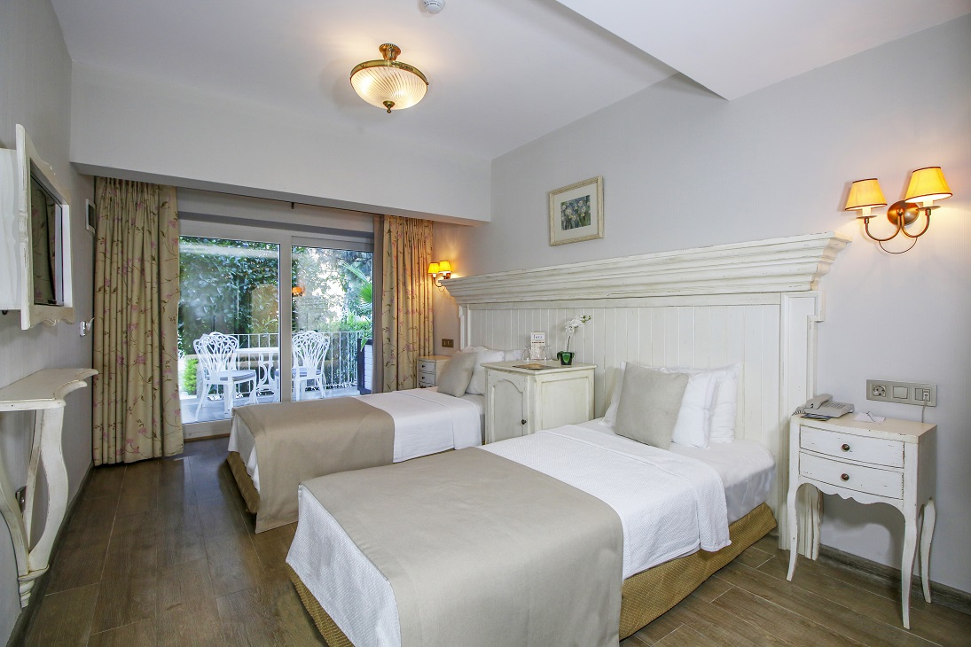 Deniz Manzaralı Twin Oda