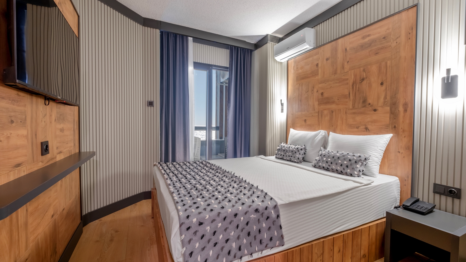 Standart Oda Yandan Denız Manzaralı