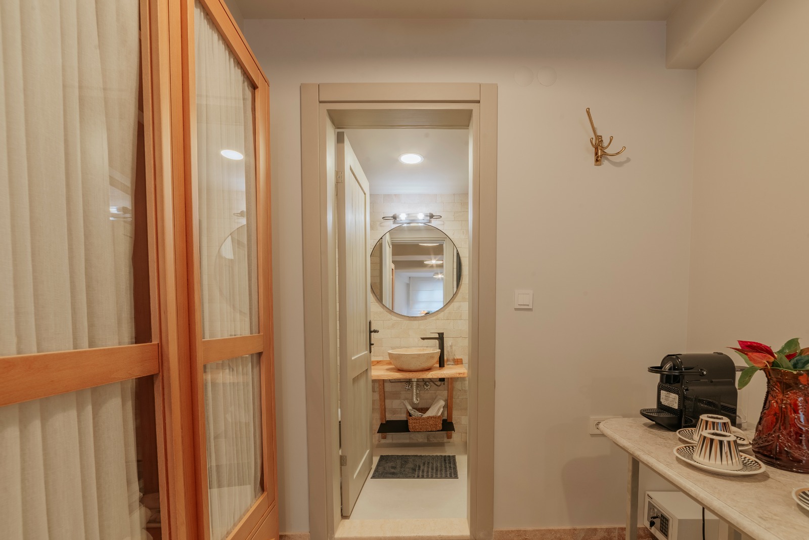 6 numaralı bahçe manzaralı oda