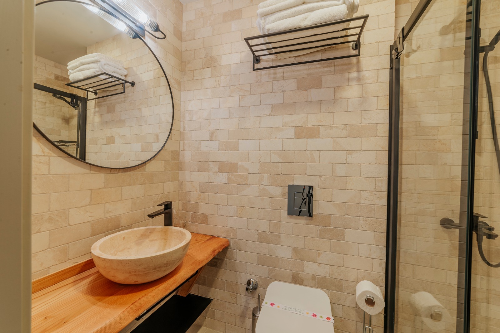 8 numaralı bahçe manzaralı oda