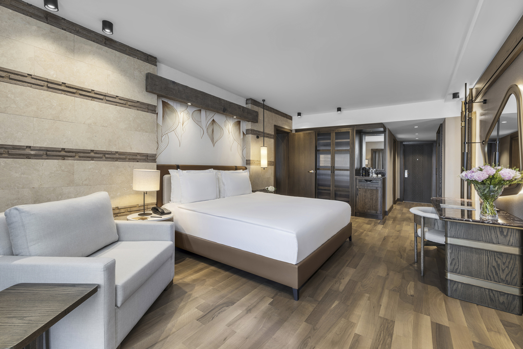 One Bedroom  Suite Sea View