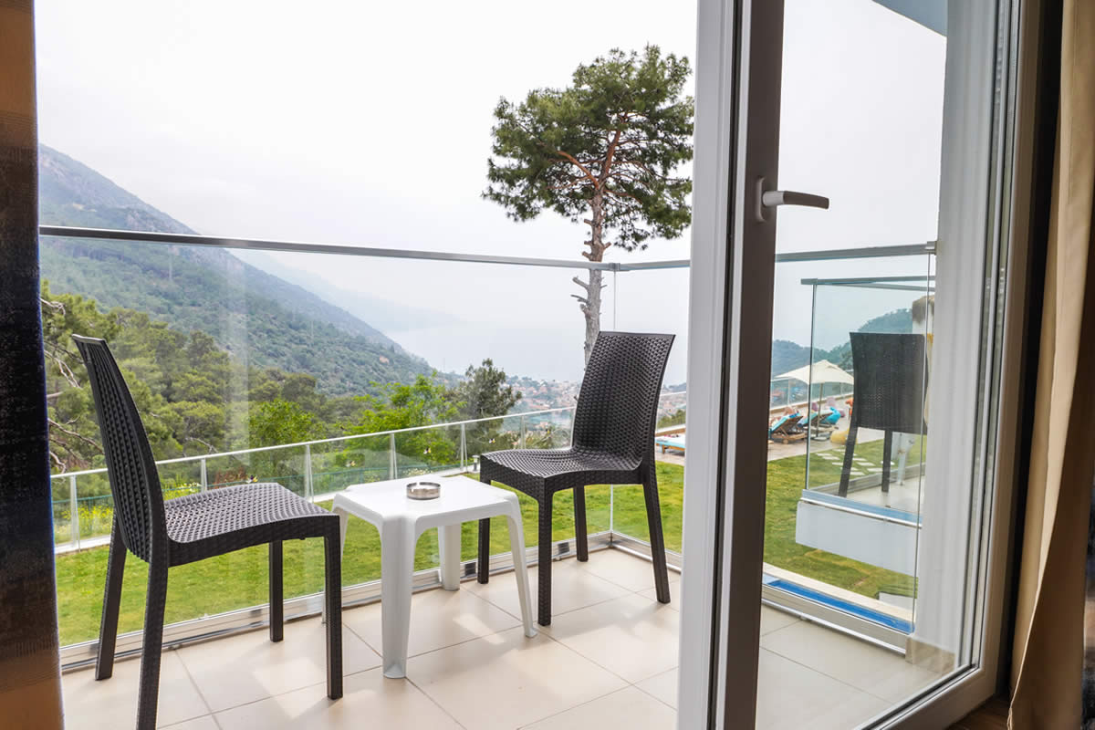 STANDARD ROOM SEA VIEW WITH BALCONY