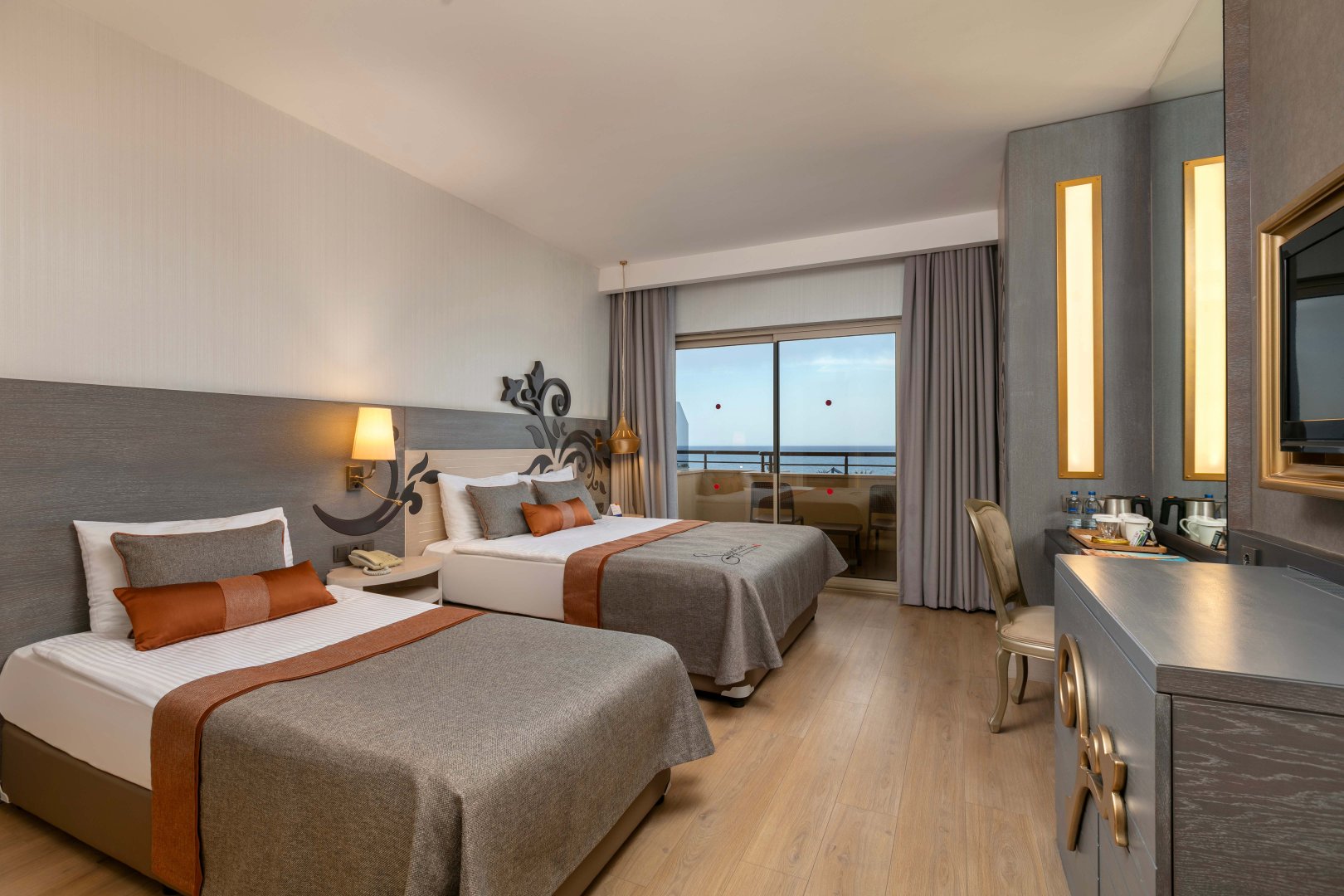 STANDART DENİZ MANZARALI ODA