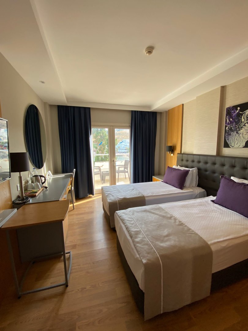 SUPERIOR SEA VIEW SINGLE ROOM 