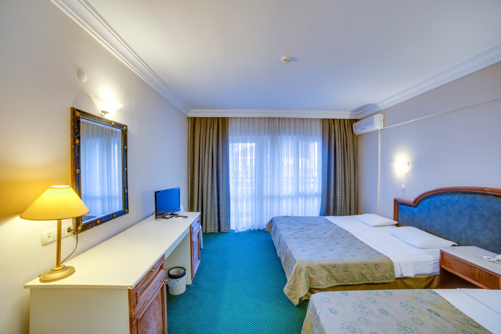 ANEX BUILDING STANDARD ROOM