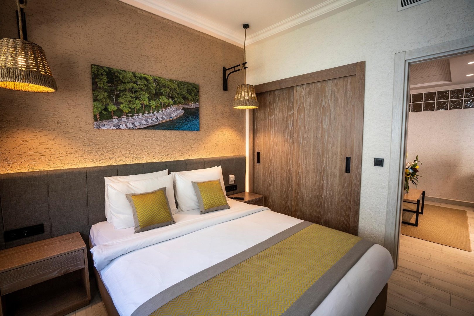 BUNGALOW SUPERIOR FAMILY ROOM 