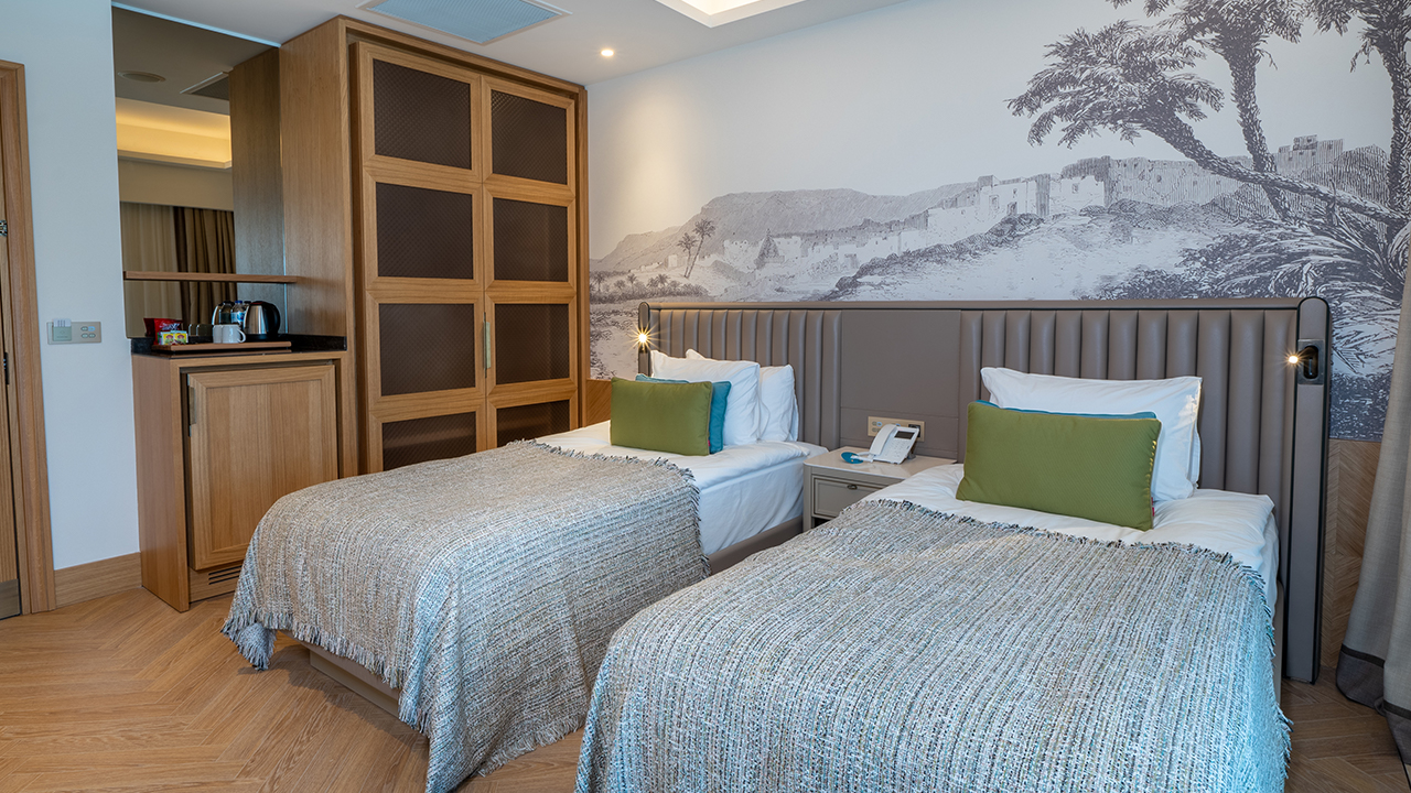 FAMILY ROOM SEA VIEW