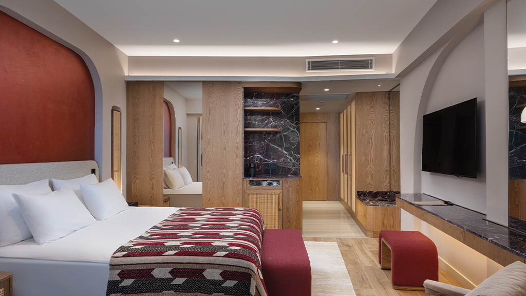 Superior Pool Access