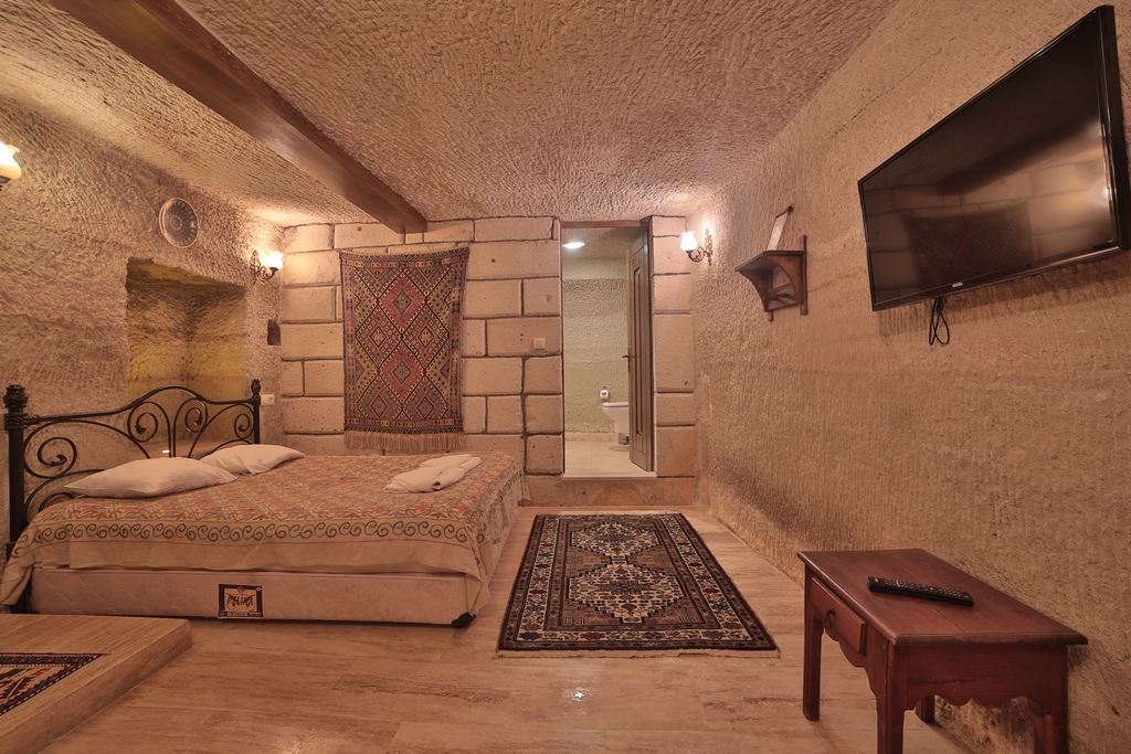 Ground Floor Cave Room 