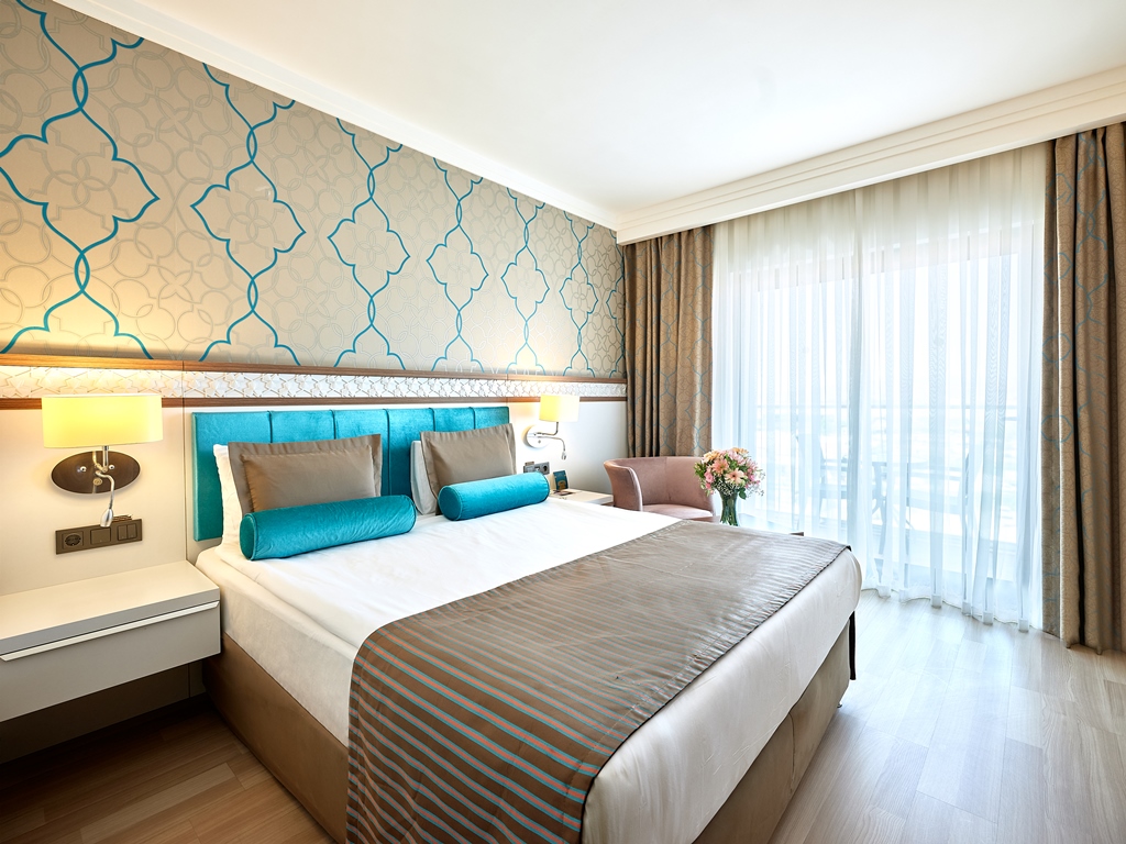 STANDARD ROOM LAND SIDE