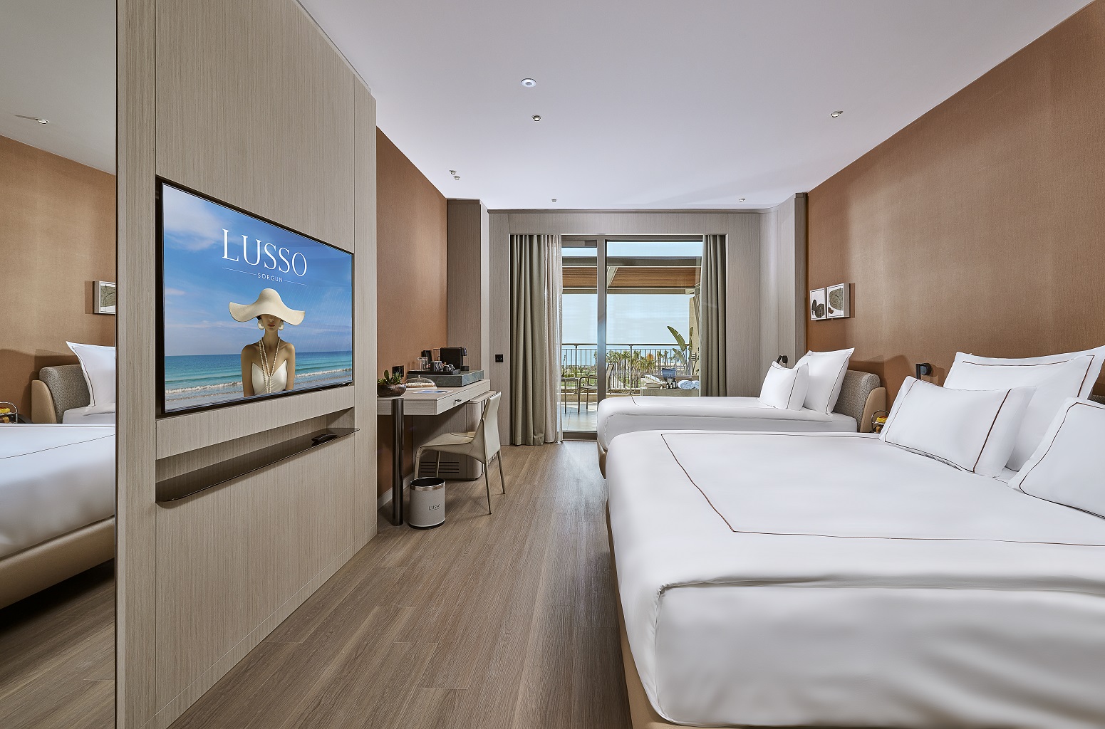 SUPERIOR SEA VIEW JACUZZI ROOM