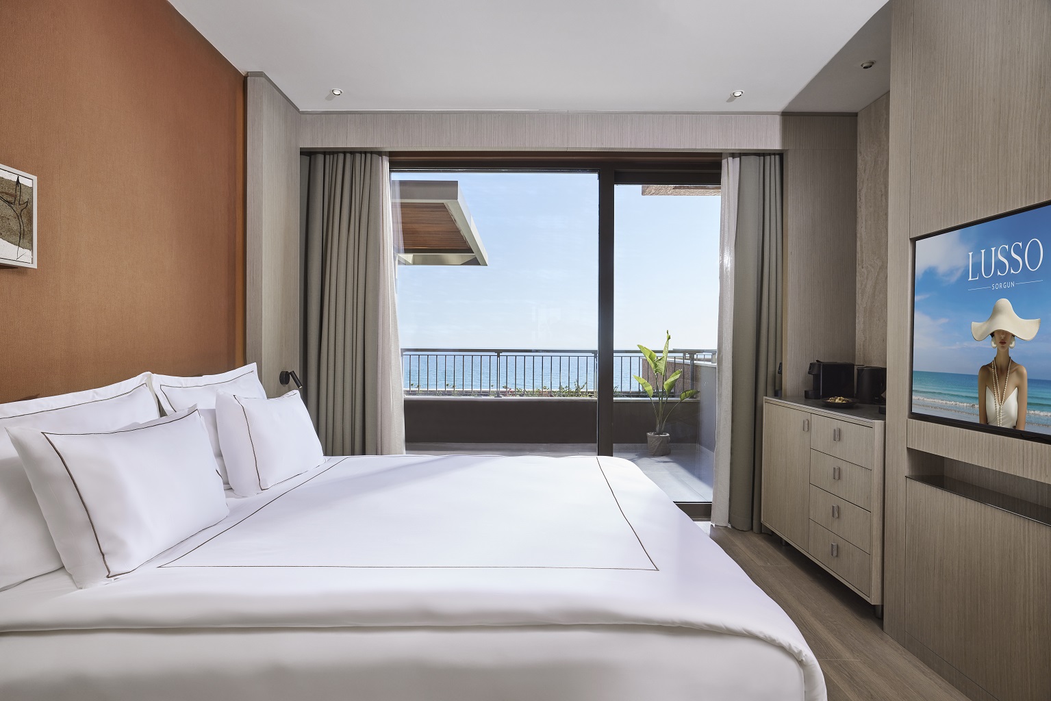 SUPERIOR FAMILY SUITE SEA VIEW ROOM