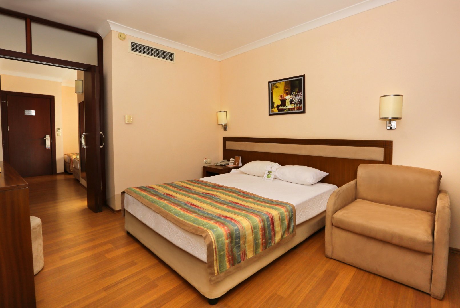 FAMILY 2 BEDROOMS SEA VIEW MAIN BUILDING