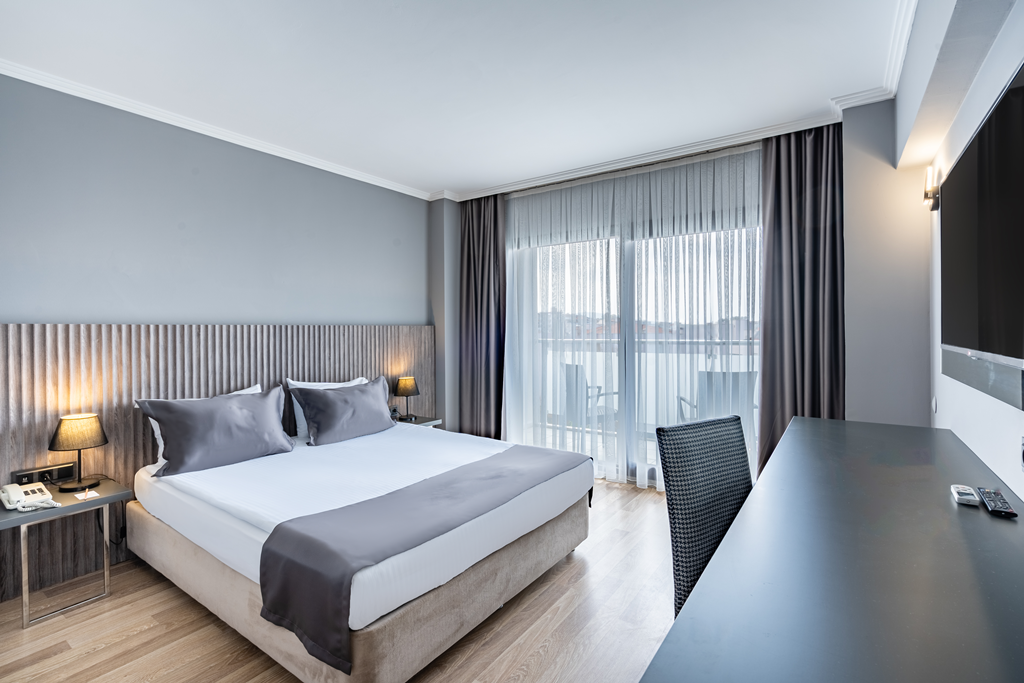 COMFORT ROOM SEA VIEW WITH BALCONY