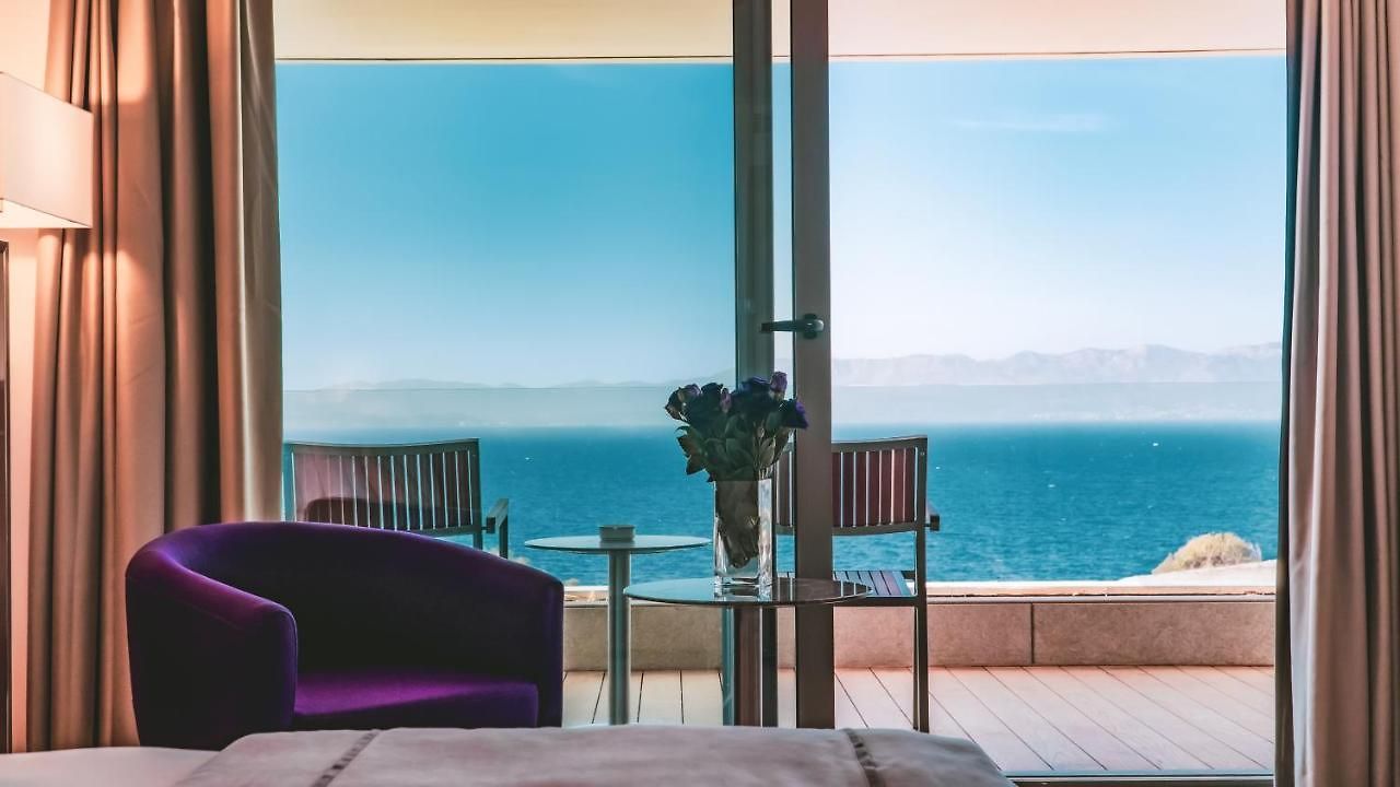 DELUXE ROOM SEAVIEW WITH BALCONY