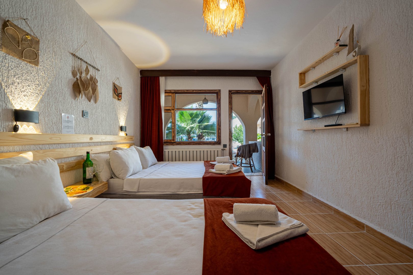 Bahçe Manzaralı Oda