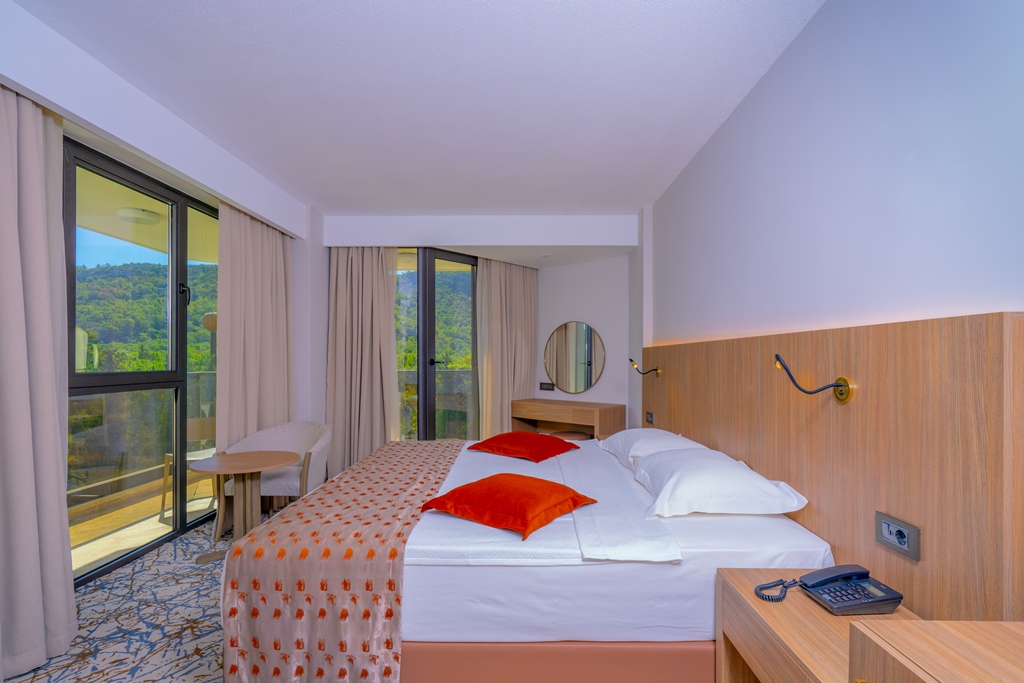 FAMILY ROOM 2 / LAND VİEW  / 2 BATHS