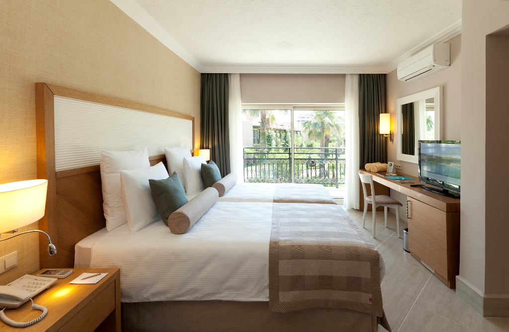 FAMILY SUITE GARDEN VIEW 