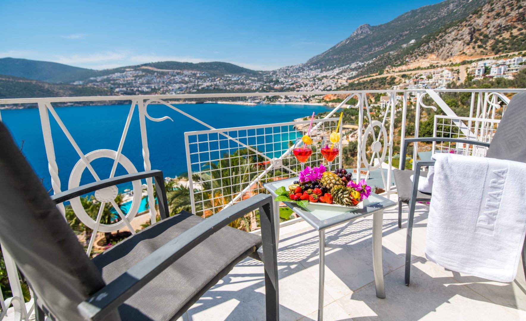 SUPERIOR ROOM SEA VIEW 