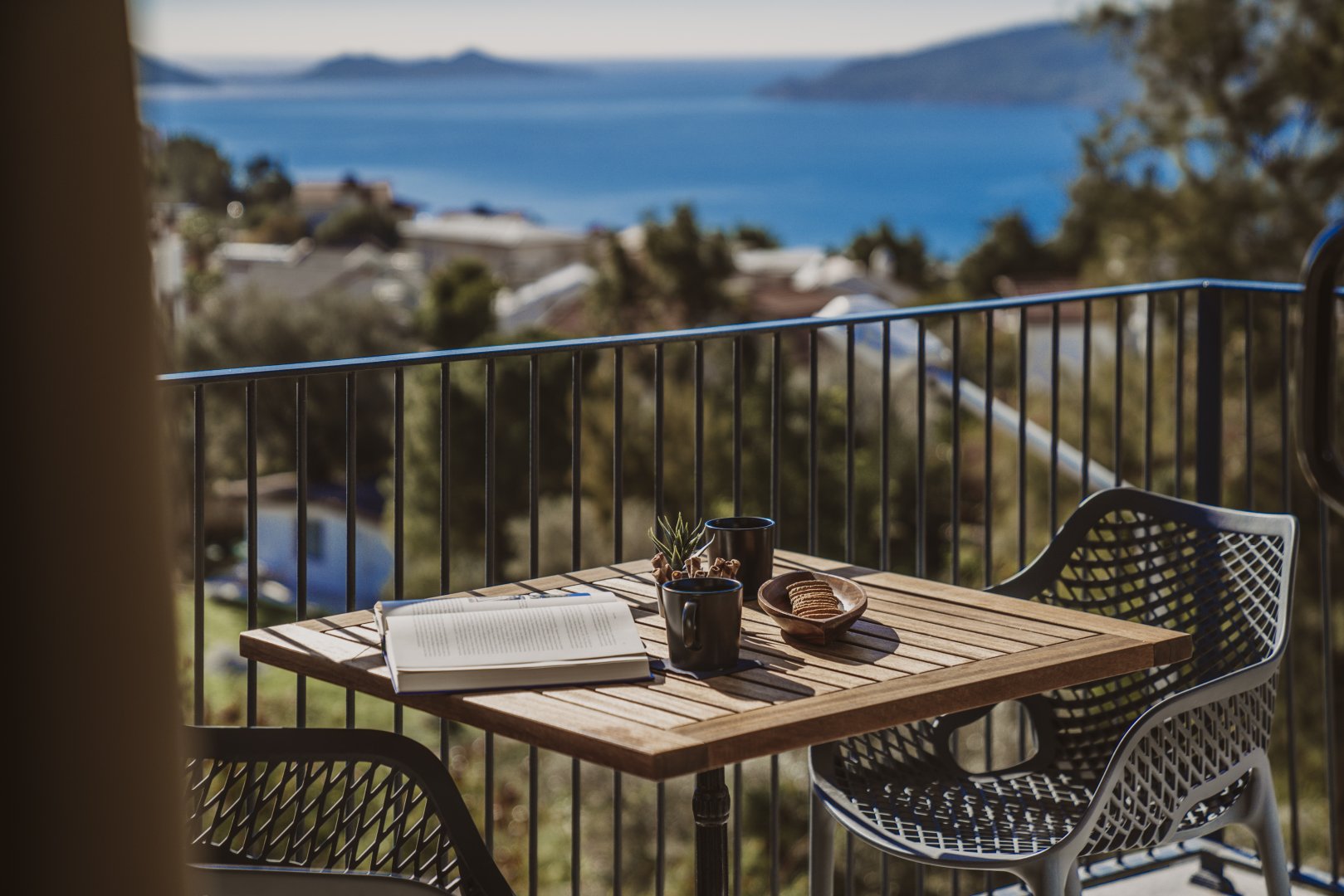 TWO BEDROOM WITH TERRACE ROOM