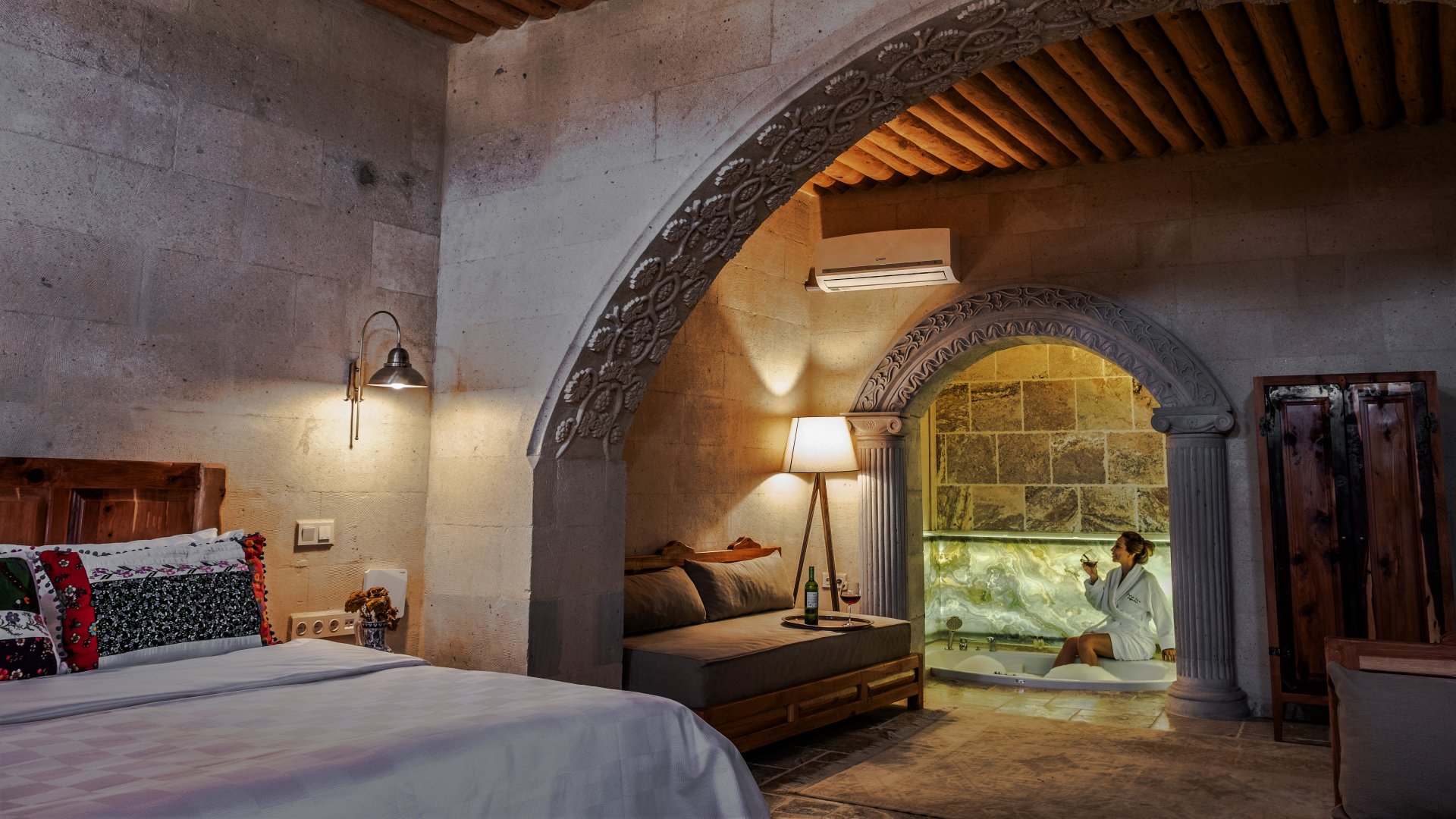 SUITE WITH TURKISH BATH