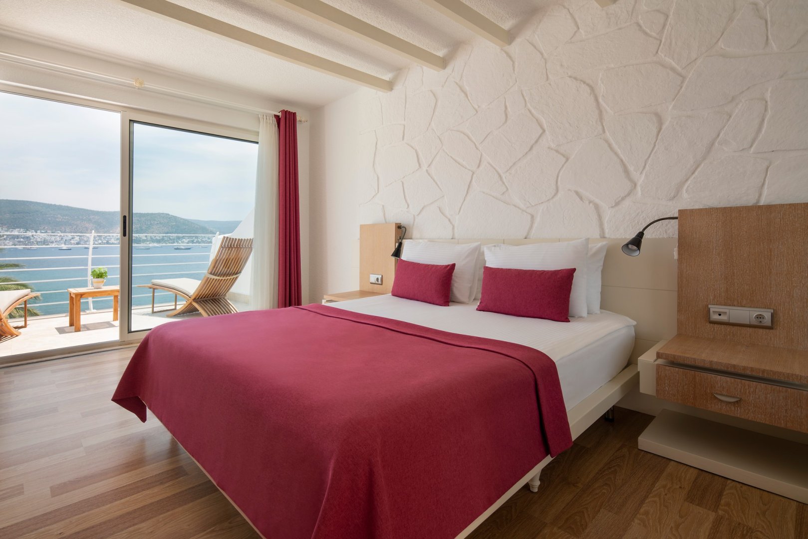Standard Seaview With Balcony Room