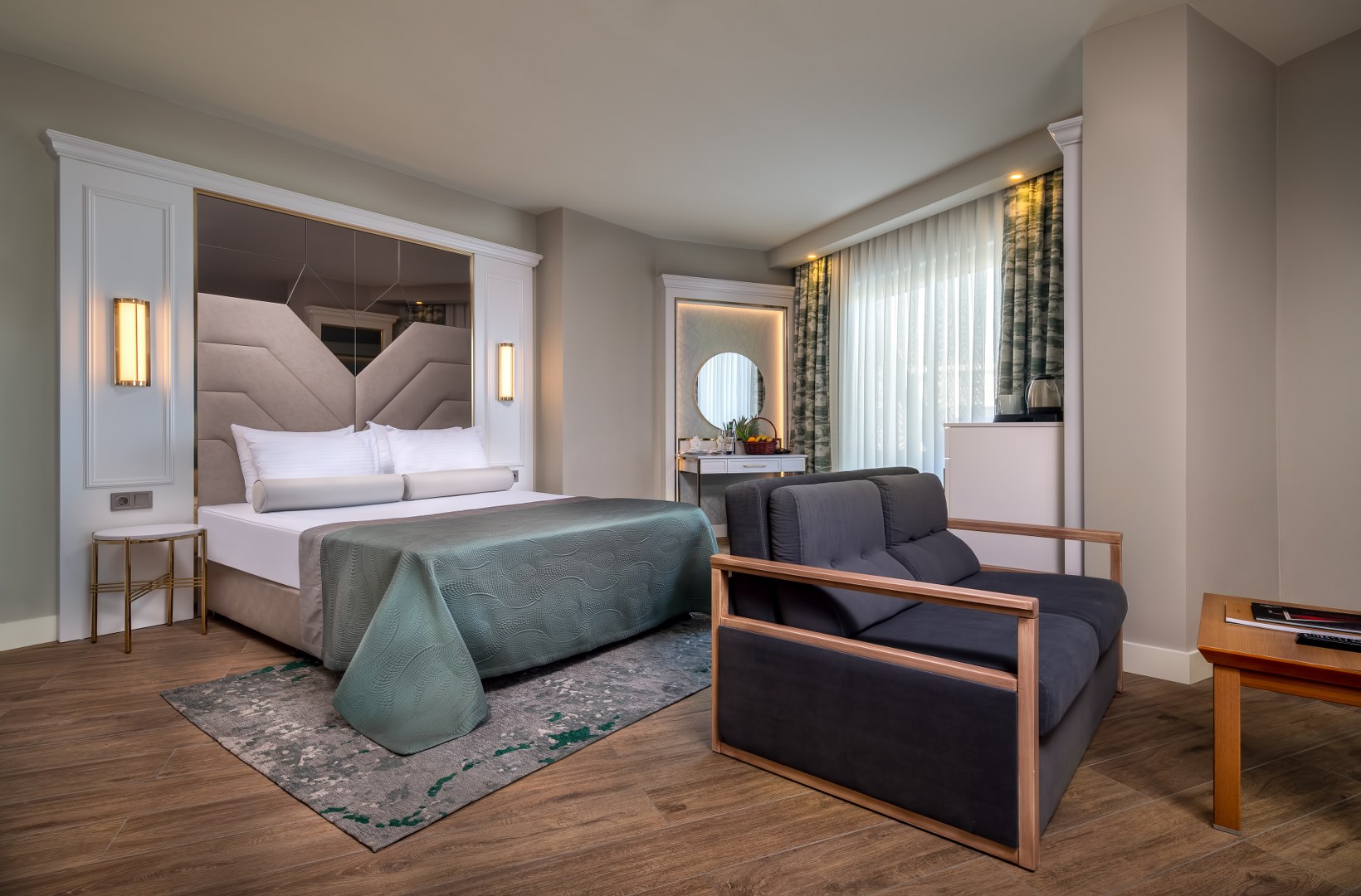 DELUXE TERRACE ROOM WITH JACUZZI