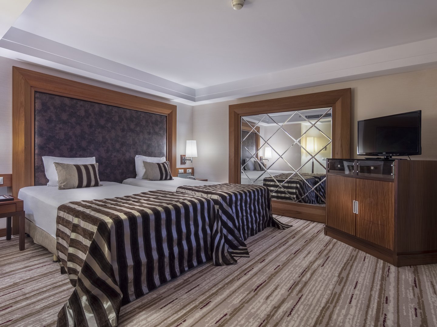 Standard Room Land View