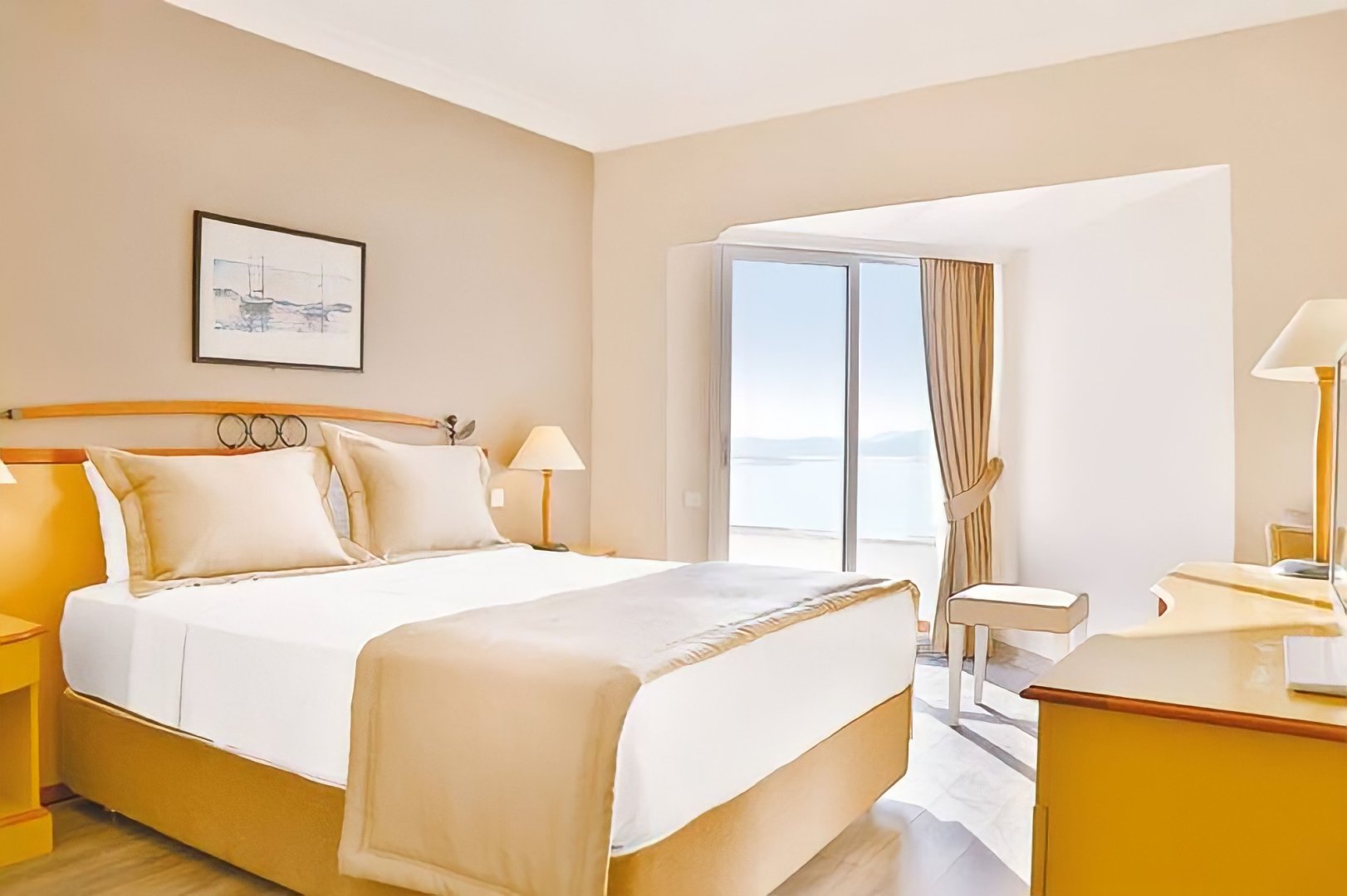 STANDART DENIZ MANZARALI ODA