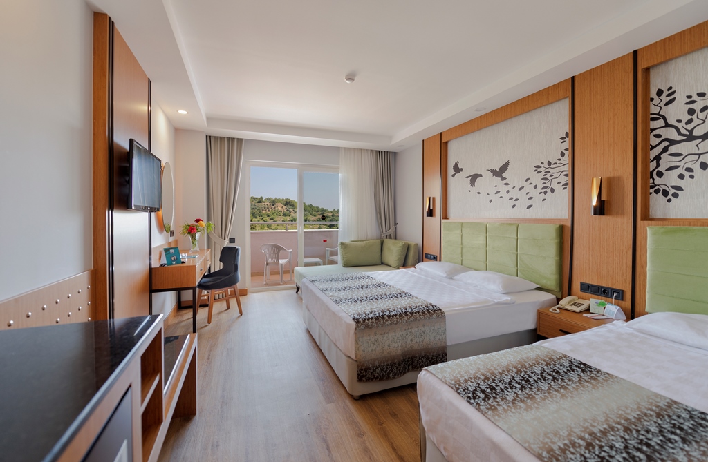 STANDARD SIDE SEA VIEW